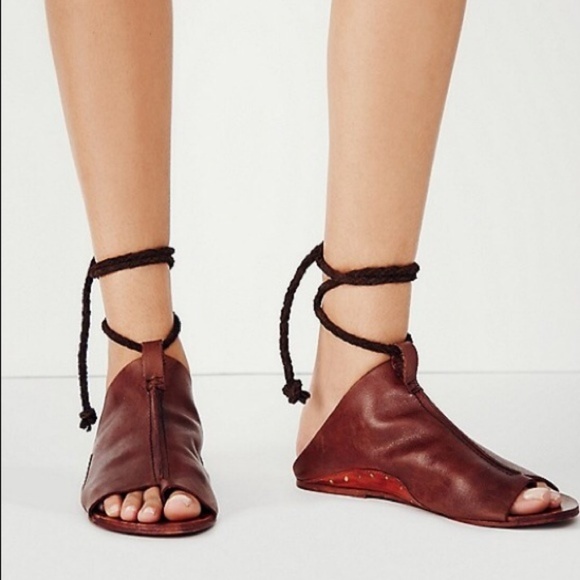NEW Free People Rope Tie Flat Sandals - Picture 1 of 5